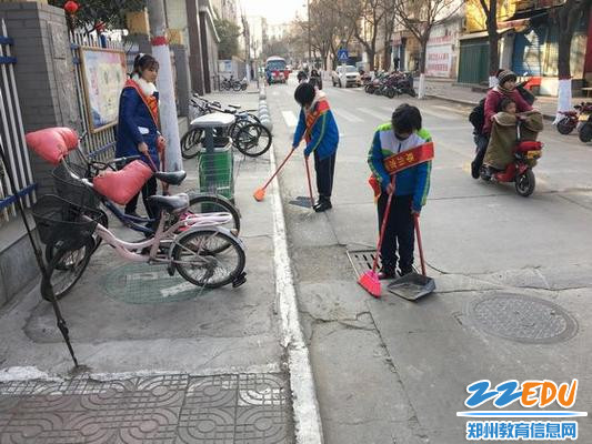 市容市貌大提升 郑州107中学子积极行动中 市容市貌大提升 郑州107中学子积极行动中