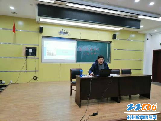 2副年级长巩建辉分析考试情况 2副年级长巩建辉分析考试情况