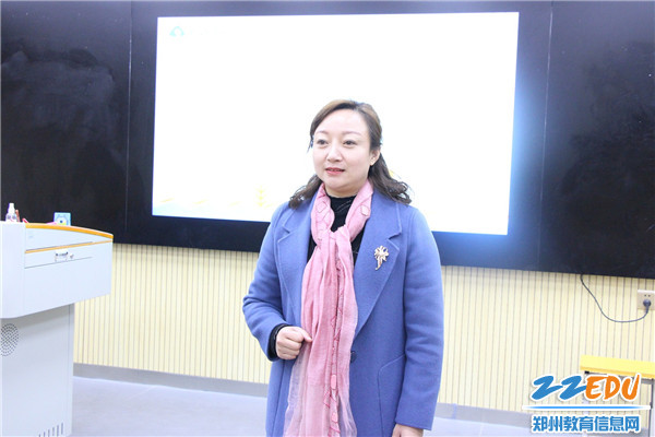 6冯校长对此次培训分享活动做总结 6冯校长对此次培训分享活动做总结