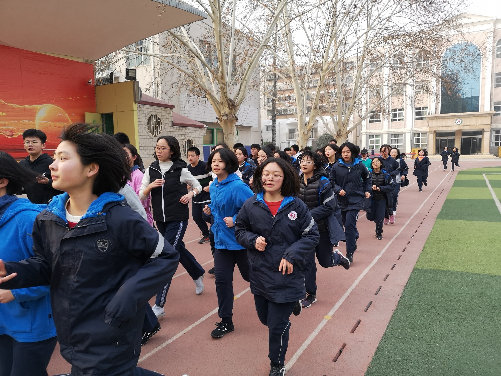 [经纬中学] 提升锻炼实效 迎接中招体育考试--郑州