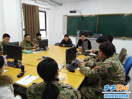 谢涛副校长和学生处主任周子豪主持排查动员会 谢涛副校长和学生处主任周子豪主持排查动员会