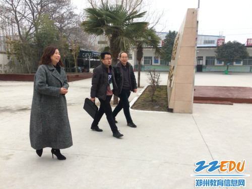 巡查学校的校园环境 巡查学校的校园环境