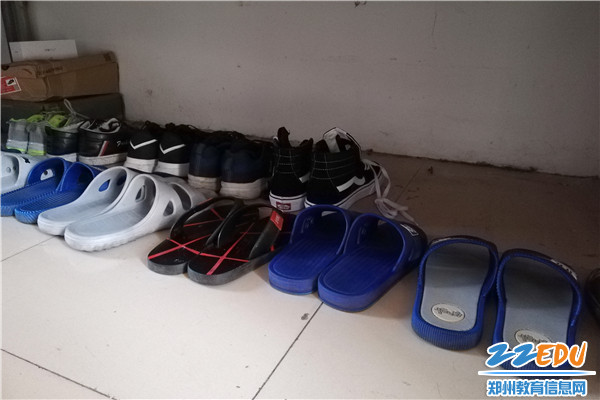 5学生宿舍内务干净整洁 5学生宿舍内务干净整洁