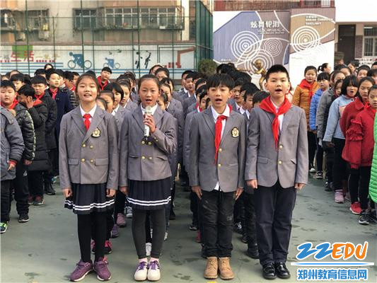 我们班的队伍自信满满 我们班的队伍自信满满