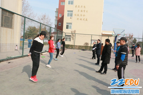 跳绳比赛 跳绳比赛