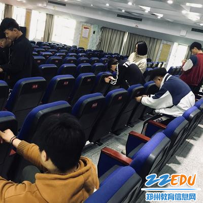 帮助老师布置会议室 帮助老师布置会议室