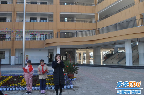 陈红娜副校长在呼吁全体师生保护环境_调整大小 陈红娜副校长在呼吁全体师生保护环境_调整大小