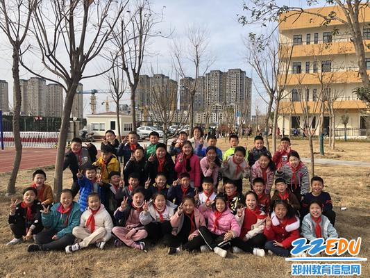 四二中队认领韶华树_调整大小 四二中队认领韶华树_调整大小