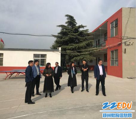 视察校园布局 视察校园布局