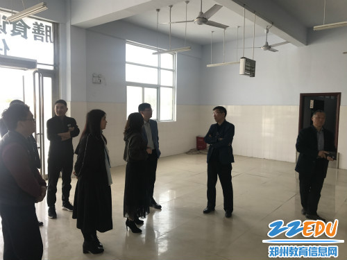 视察餐厅 视察餐厅