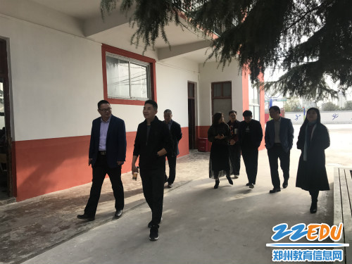 巡视教学楼 巡视教学楼