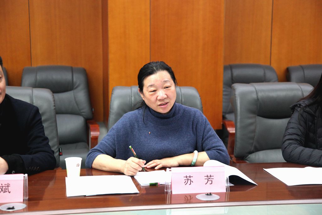 专项督导组一行5人来到郑州市第106中学高中部检查并指导校园安全工作