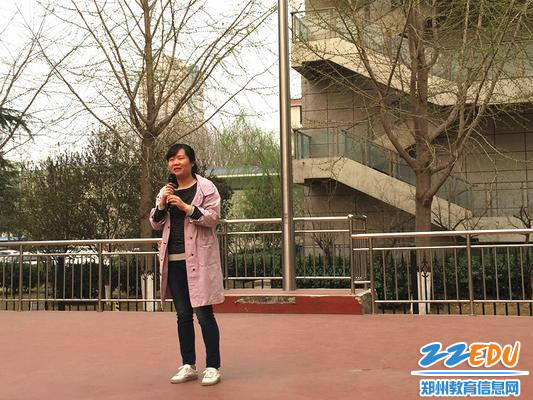 5.语文组备课组长王华精彩点评_副本 5.语文组备课组长王华精彩点评_副本