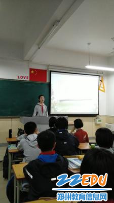王雨涵同学朗诵《我的姥爷与他的诗》