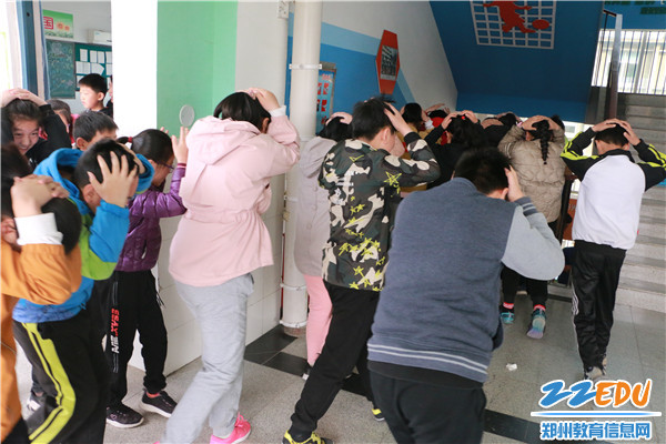 4警报解除后立即撤离 4警报解除后立即撤离