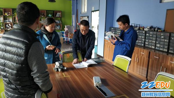 介绍相关创客课程教材 介绍相关创客课程教材