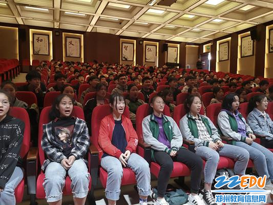 八年级学生全员参与道德讲堂活动_副本 八年级学生全员参与道德讲堂活动_副本