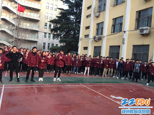 2、观阵,呐喊_副本 2、观阵,呐喊_副本