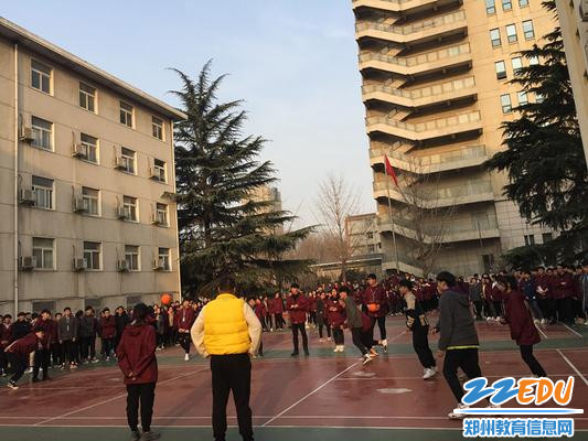 4、防守方成功躲开_副本 4、防守方成功躲开_副本