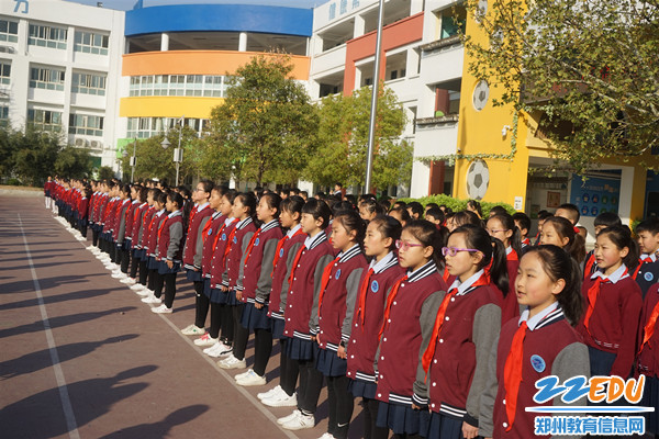 四年级全体学生《你好吗》诗歌朗诵 四年级全体学生《你好吗》诗歌朗诵