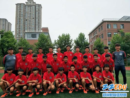 建业全家福 建业全家福