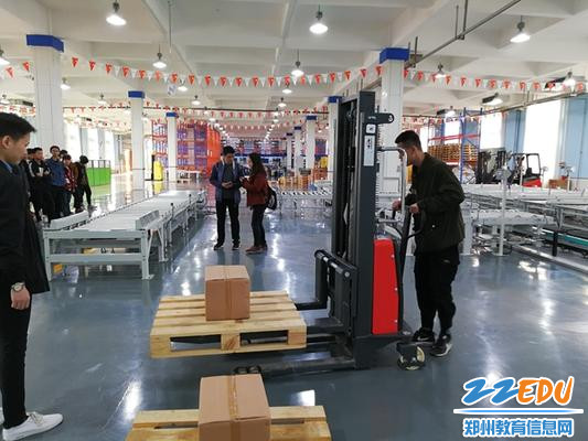 07学生体验上货 07学生体验上货