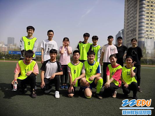 赛后合影 赛后合影