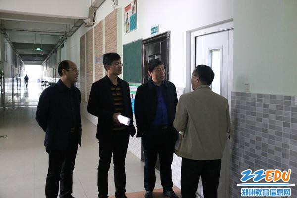 干部早、晚巡视 干部早、晚巡视