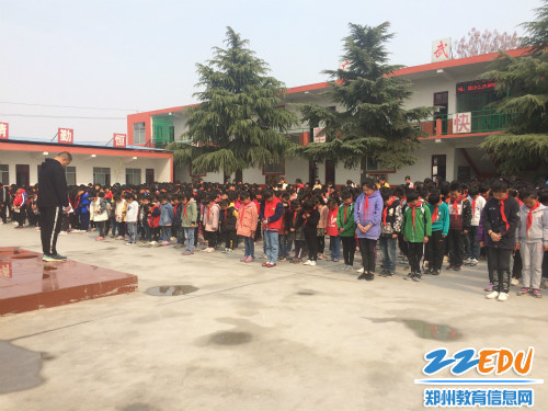 03 痛悼四川凉山森林大火三十名遇难英烈 03 痛悼四川凉山森林大火三十名遇难英烈