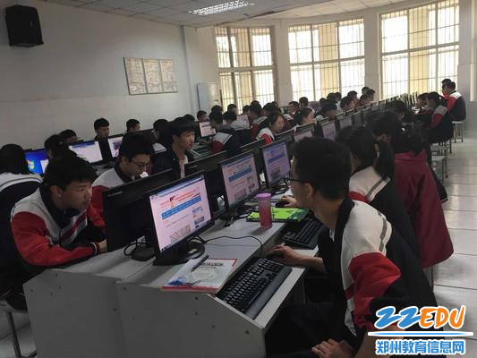 学生网上祭英烈 学生网上祭英烈