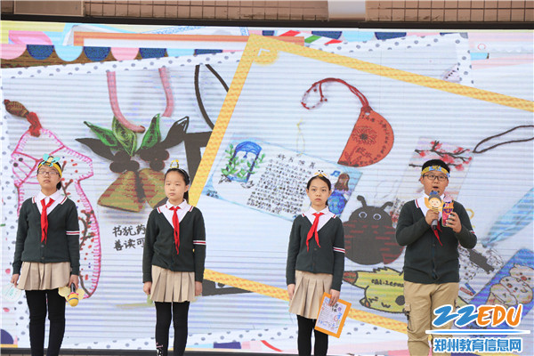 3小蜜蜂们介绍书签和好书推荐卡 3小蜜蜂们介绍书签和好书推荐卡