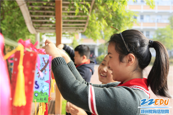 5用书签装点校园 5用书签装点校园