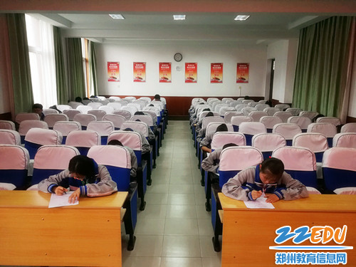 紧张的考试氛围 紧张的考试氛围