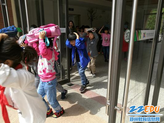 3.安全有序疏散_副本 3.安全有序疏散_副本