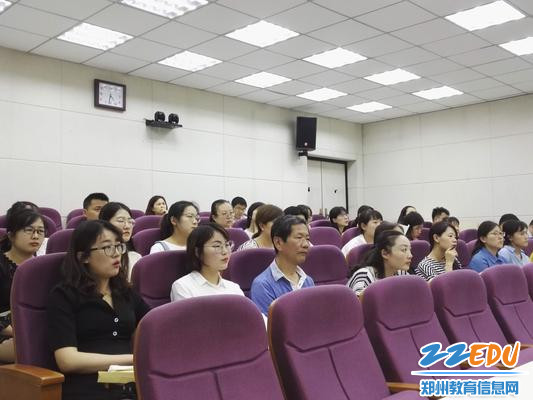 全体老师听课中3m_副本 全体老师听课中3m_副本