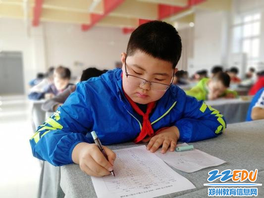 3.认真的表情最动人 3.认真的表情最动人