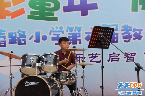 3.架子鼓表演《学猫叫》 3.架子鼓表演《学猫叫》