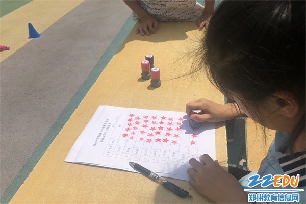 5闪闪发亮的小红星 5闪闪发亮的小红星