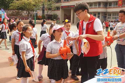 2.“吹风机投篮大作战” 2.“吹风机投篮大作战”