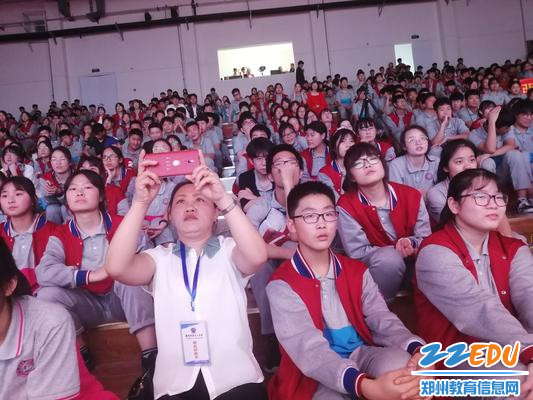 家长参加语文学科节活动 家长参加语文学科节活动