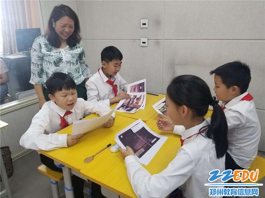 图片3-崔老师走进课堂 图片3-崔老师走进课堂