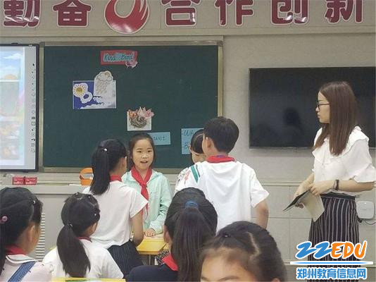 图片4万科城小学李莹老师讲授科林英语一级《Kind bird》 图片4万科城小学李莹老师讲授科林英语一级《Kind bird》