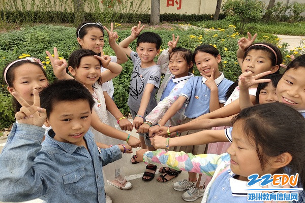 3五彩绳,锁好运 3五彩绳,锁好运