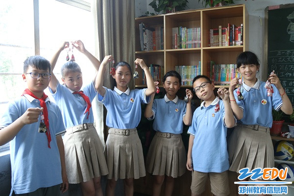 4巧手做香囊,浓情过端午 4巧手做香囊,浓情过端午