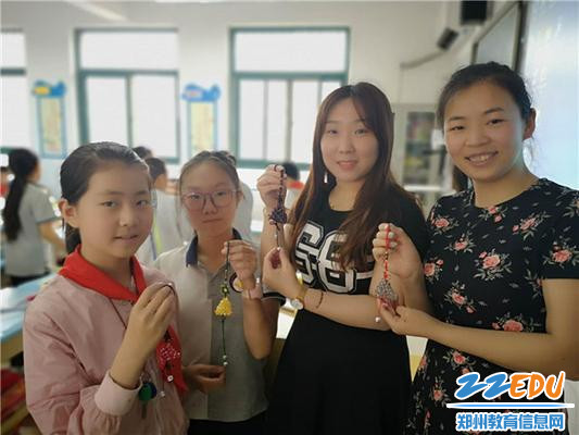 3可爱的串珠粽子送老师