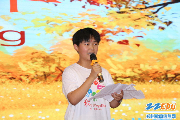 毕业生代表孙艺菲发言_调整大小 毕业生代表孙艺菲发言_调整大小