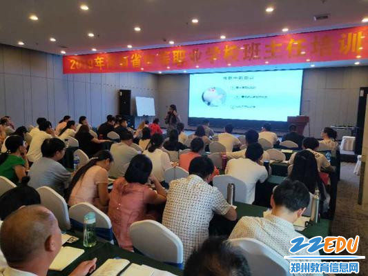 胡慧娟老师的课堂座无虚席 胡慧娟老师的课堂座无虚席