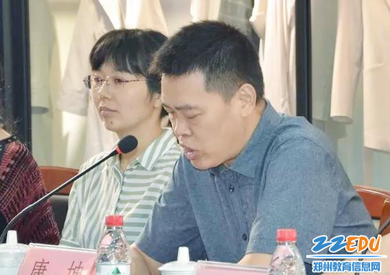 河南省职业技术教育教学研究室副主任康坤作总结讲话