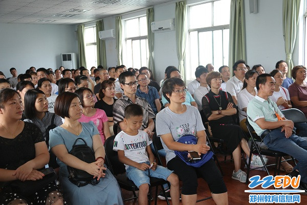 2家长认真了解学校课程的实施 2家长认真了解学校课程的实施