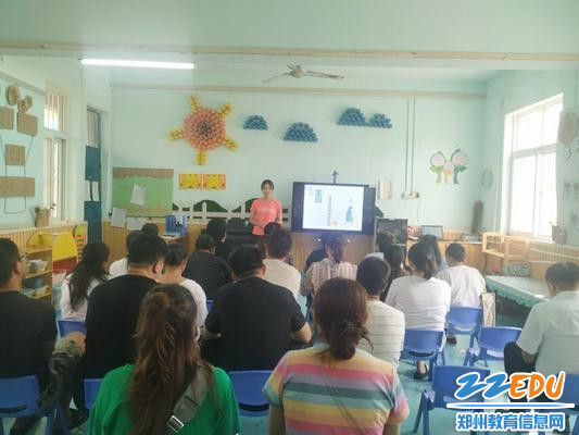 家长会现场_调整大小 家长会现场_调整大小